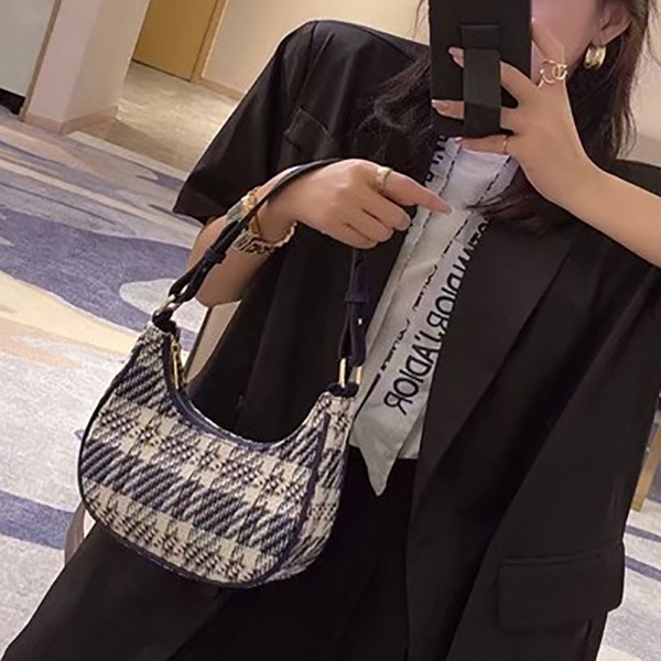 Fashion versatile plaid crescent underarm portable crossbody bag