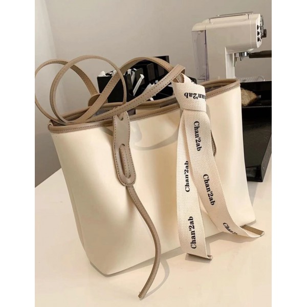 Letter Graphic Knot Decor Tote Bag 